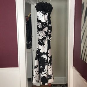 Blondie Nites black and white prom dress.